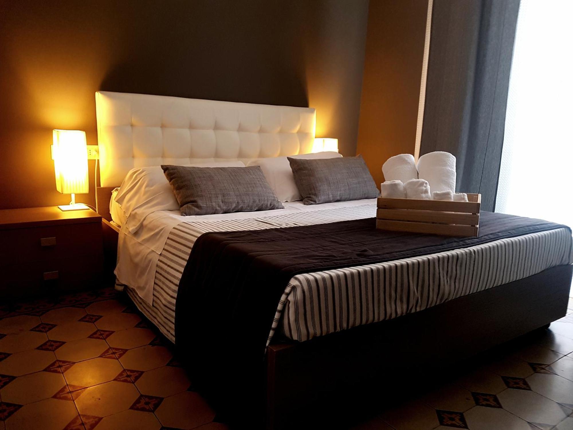 Ottomood Ala Ovest Catania Centro Bed & Breakfast Bilik gambar