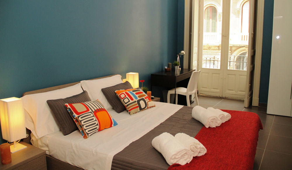 Ottomood Ala Ovest Catania Centro Bed & Breakfast Luaran gambar